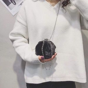 ๐๐ PomPom Vol 2 Crossbody purse / Wristlet